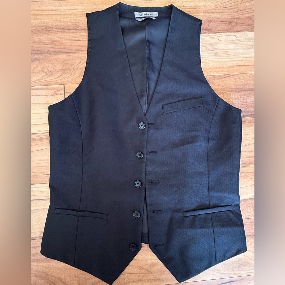 Black tailored vest